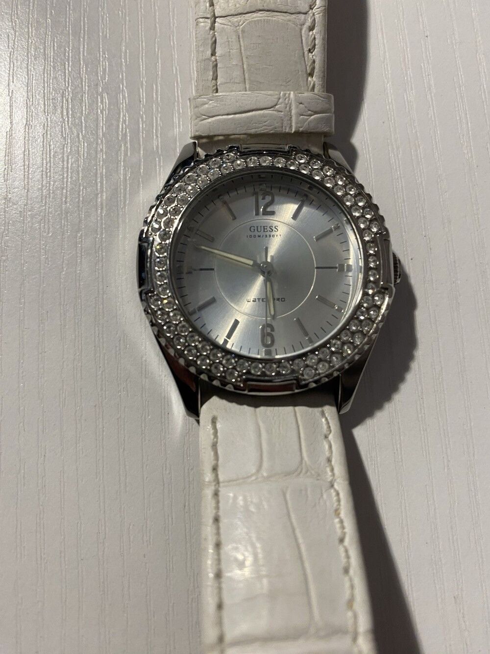 Guess Waterpro Womens Watch G10575L Silver Tone Rhinestone Bezel White Leather